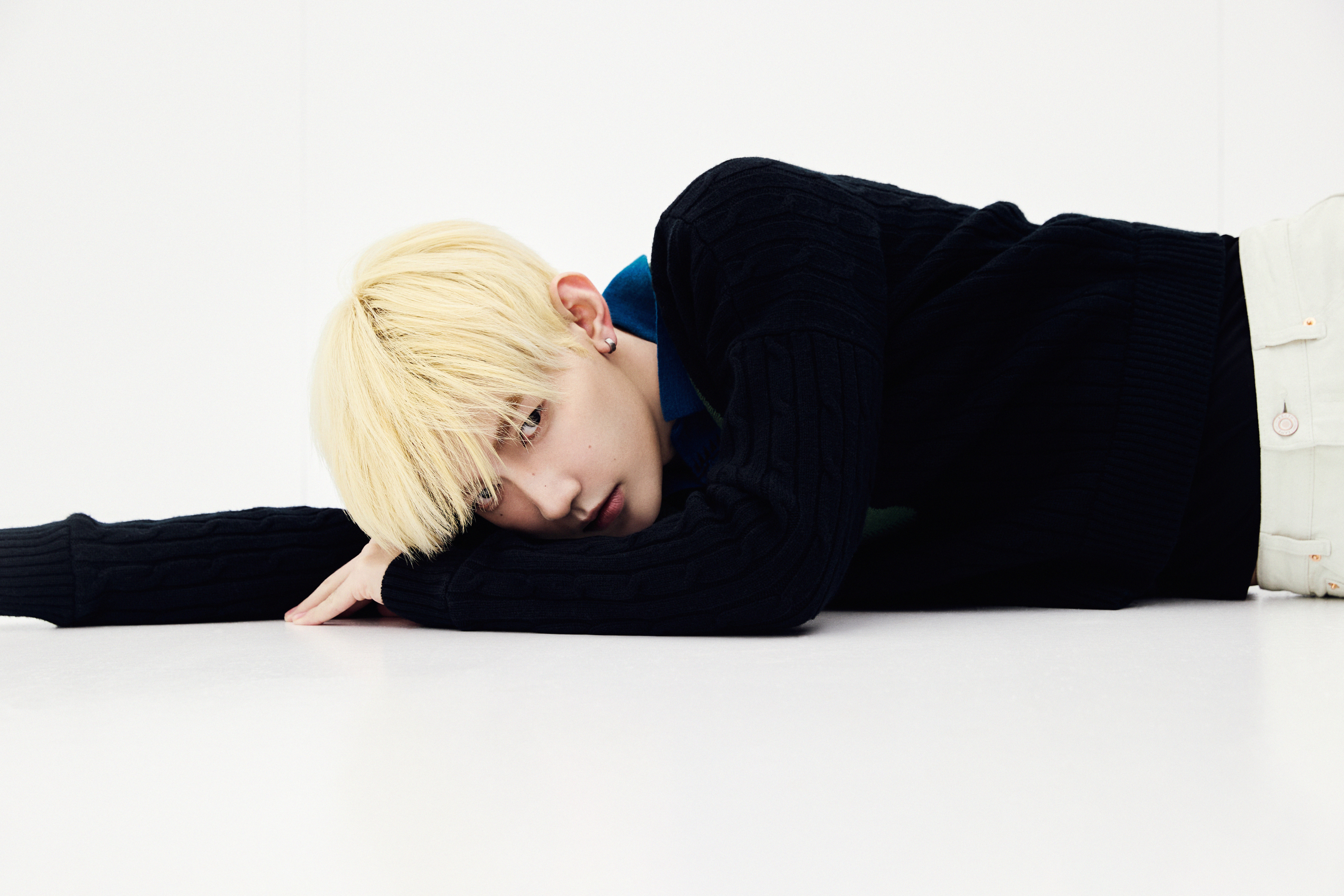 Gallery - Update: AND2BLE Drops New MV Teaser For "French Kissing" | Soompi - image 14