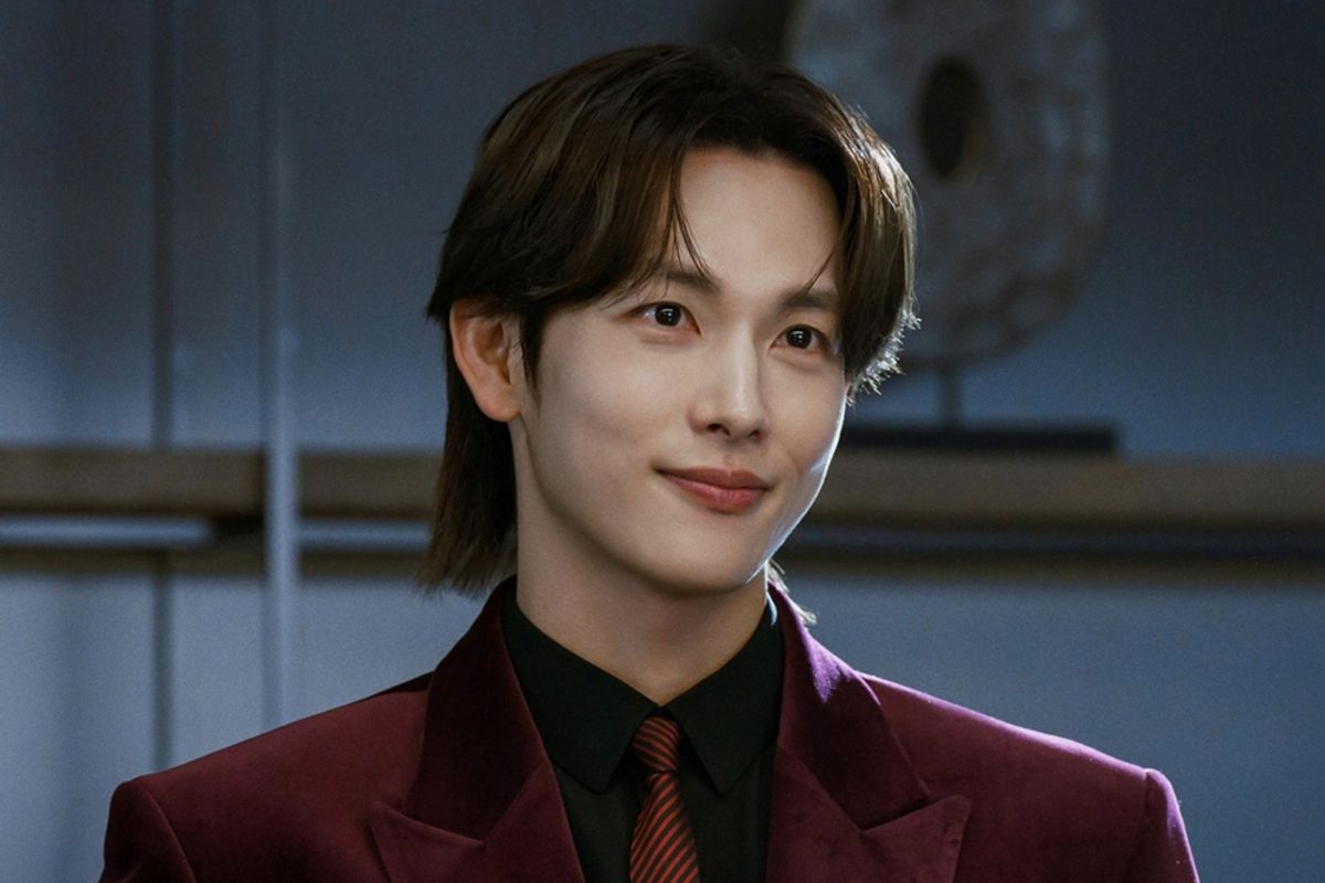 Yim Si Wan Dishes On How He Prepared For His Upcoming Drama “Love In Disguise”