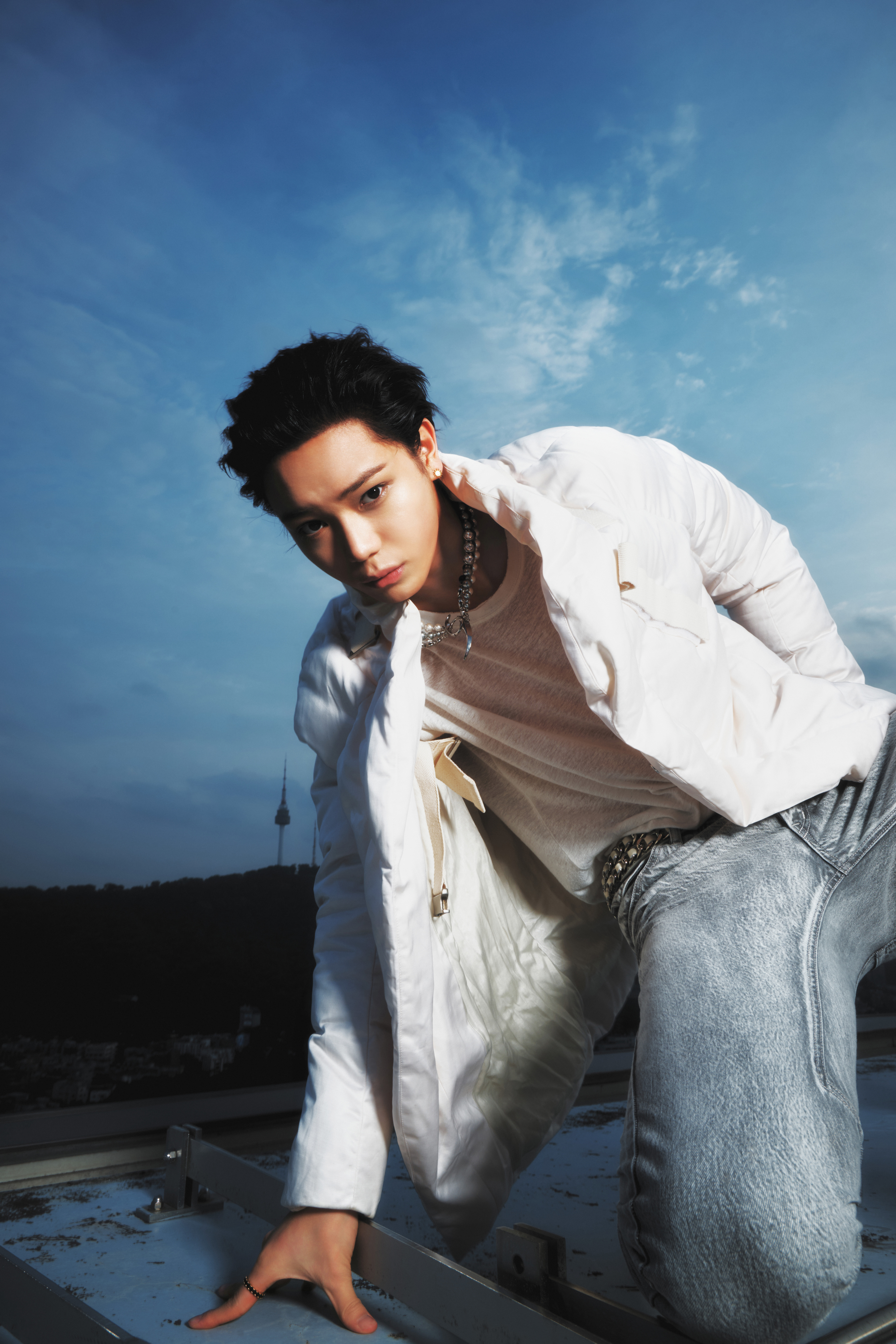 Gallery - Watch: LNGSHOT Paints A “Masterpiece” In New MV For Pre-Release Single | Soompi - image 5