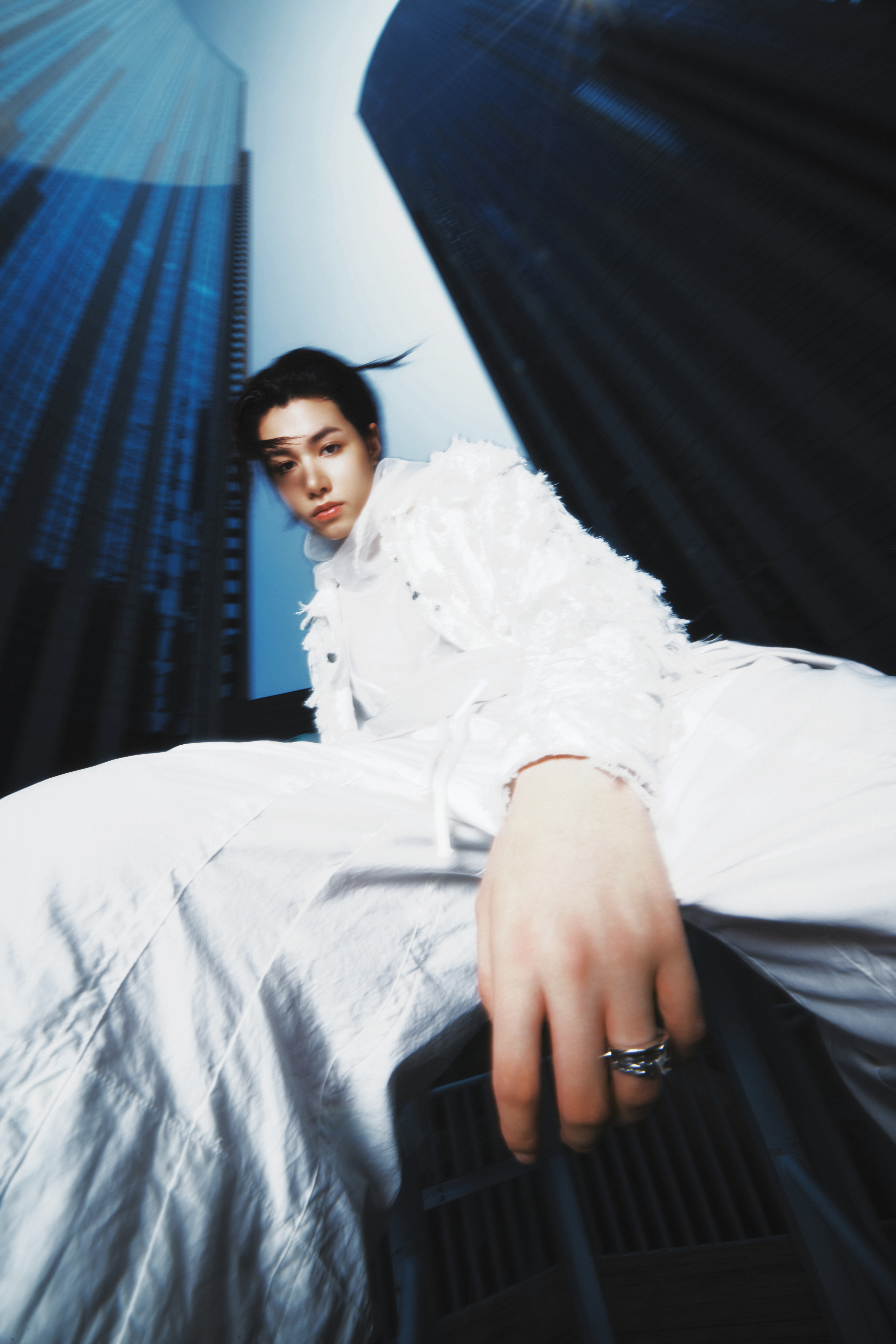 Gallery - Watch: LNGSHOT Paints A “Masterpiece” In New MV For Pre-Release Single | Soompi - image 14