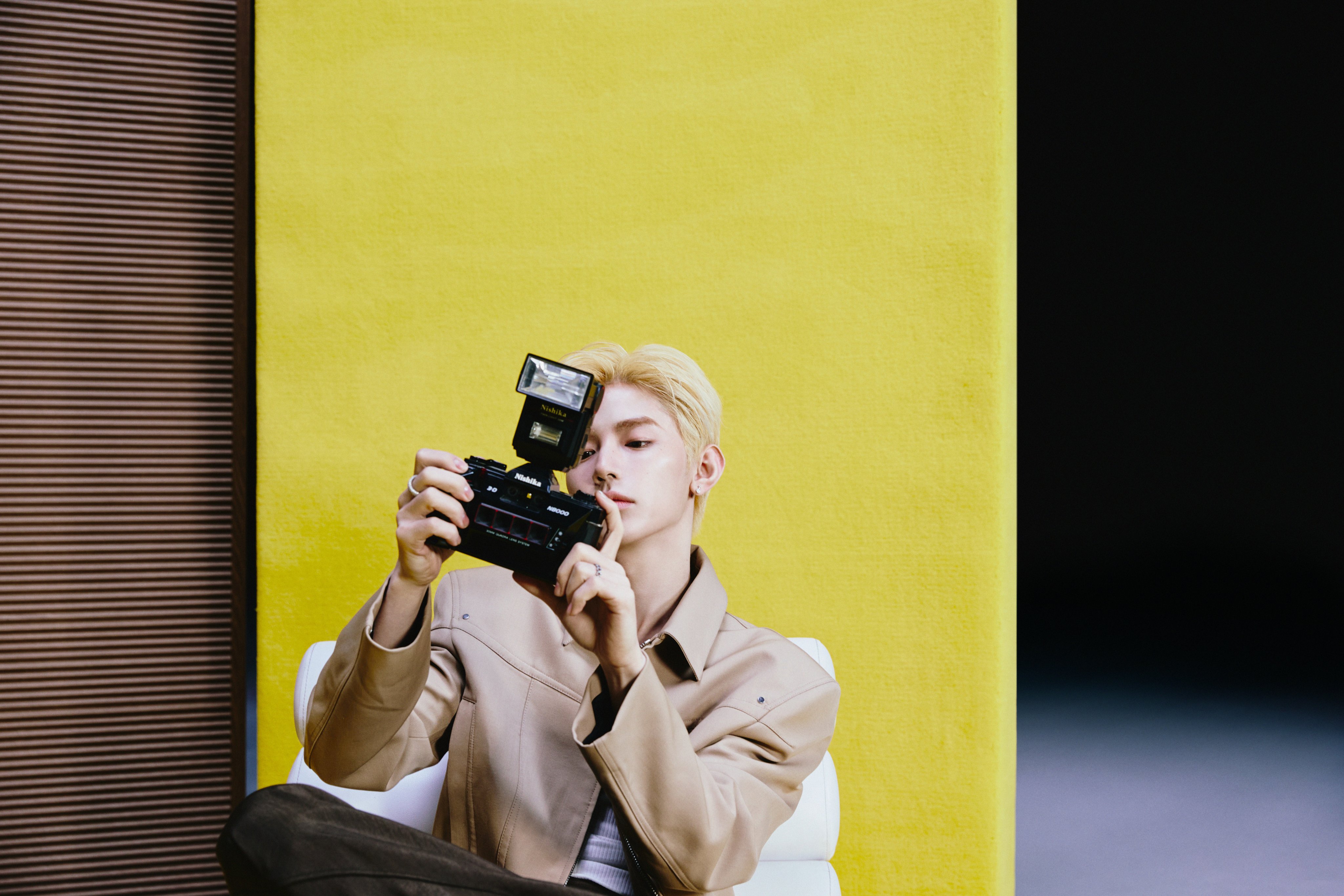 Gallery - Update: AND2BLE Drops New MV Teaser For "French Kissing" | Soompi - image 51