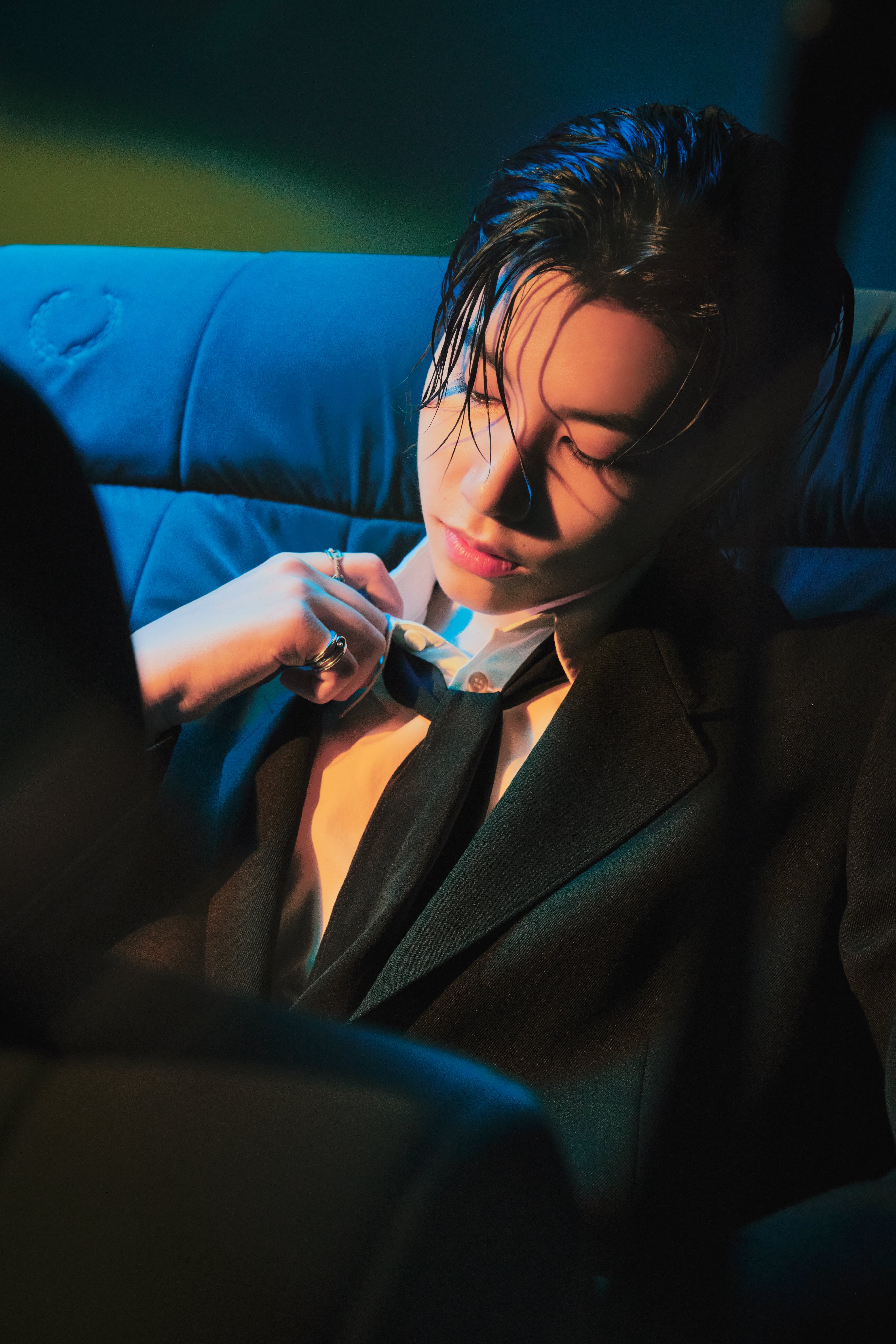 Gallery - Watch: LNGSHOT Paints A “Masterpiece” In New MV For Pre-Release Single | Soompi - image 32