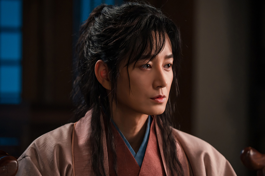 Lee Hyun Wook Dishes On His First Epic Historical Drama “Sword & Silence,” His Role As A Future King, And More