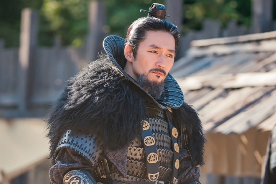 Jang Hyuk Talks About His Character In “Sword & Silence,” Why He Chose To Star In The Drama, And More