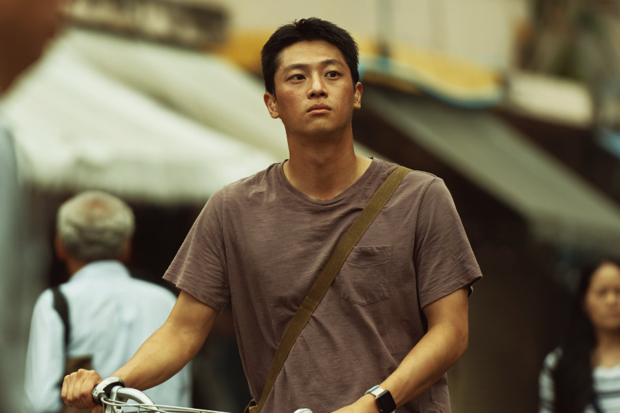 Lee Sin Young Relies On Animal Instincts As A Hearing-Impaired Killer In New Film “Triste Tropiques”
