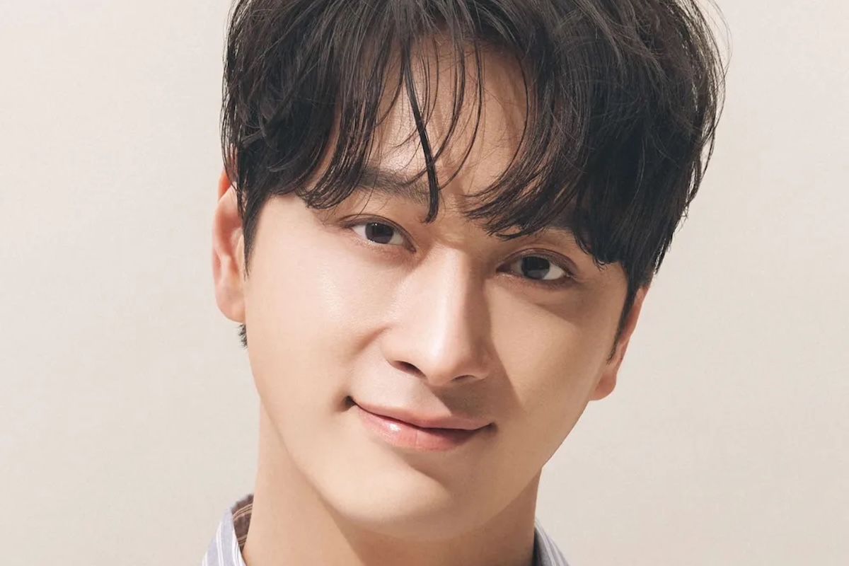 Hwang Chan Sung Confirmed To Star In Korea-Vietnam Joint Production “Saigon Oppa”