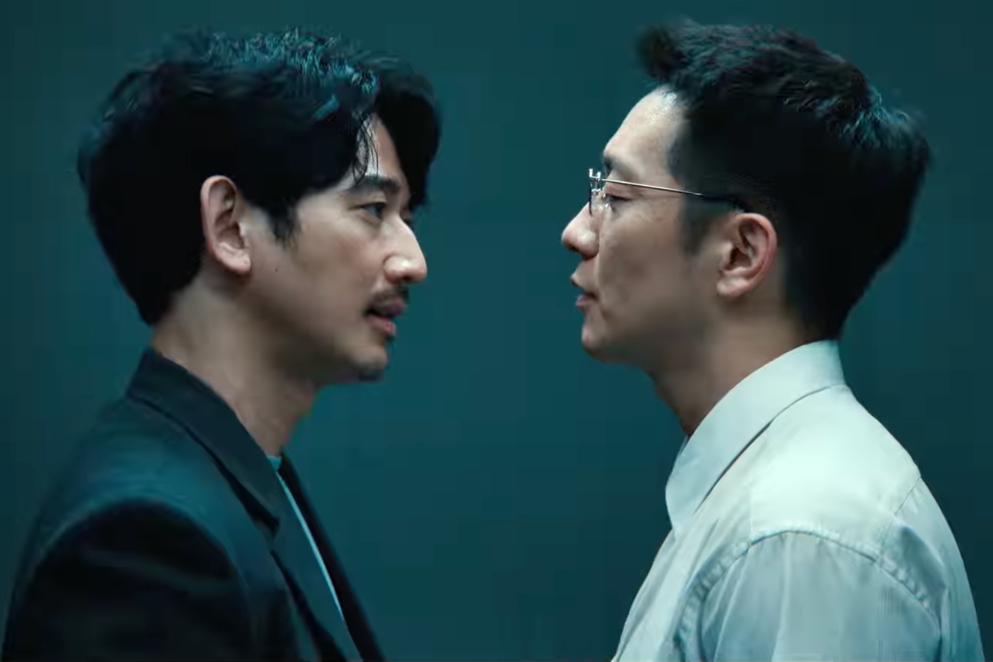 Watch: Son Suk Ku And Nagayama Eita Team Up To Catch A Serial Killer In “The Blue Road” Trailer