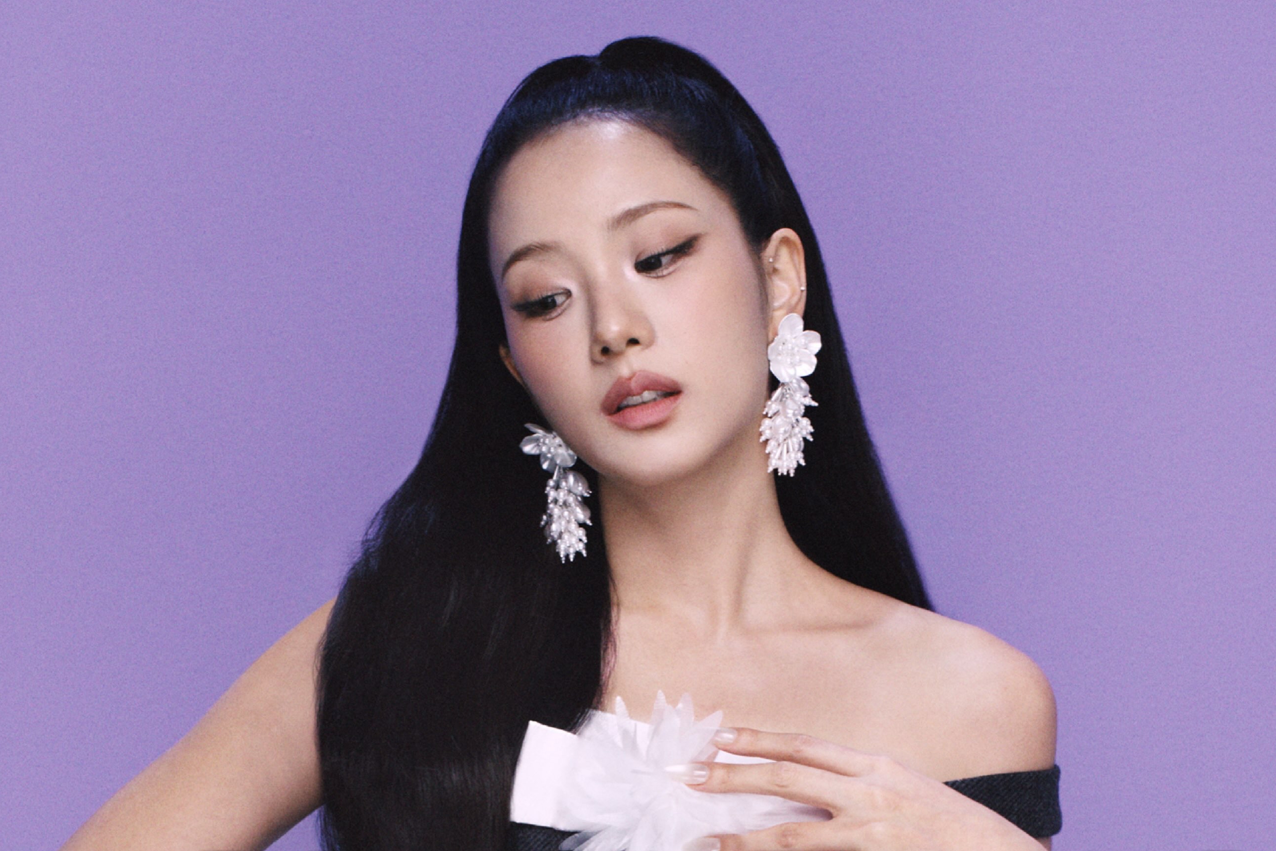 Watch: BLACKPINK’s Jisoo Drops Teasers For New Single “ADDICTED”