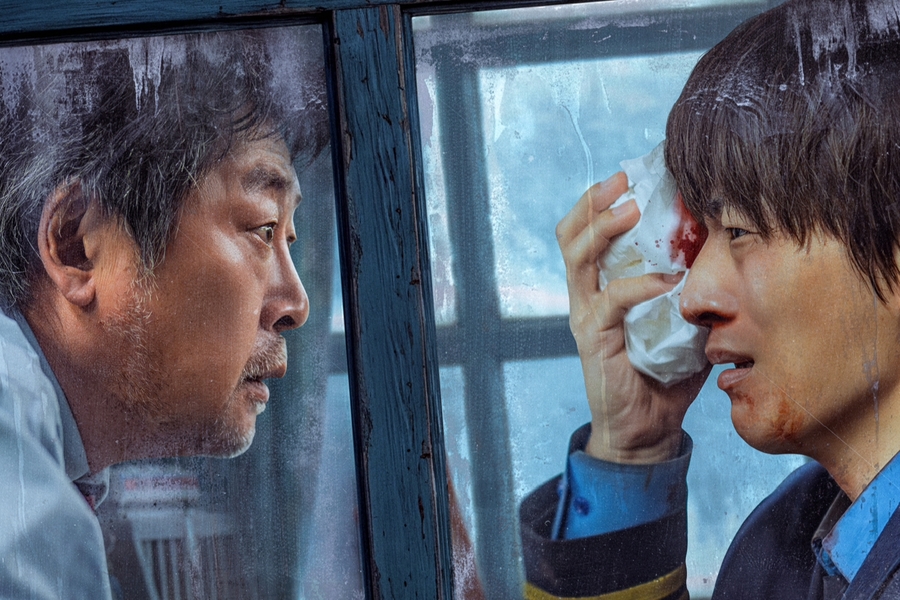 Kim Yun Seok Stares Intently At An Injured Koo Kyo Hwan In Poster For New Film “White Blast”