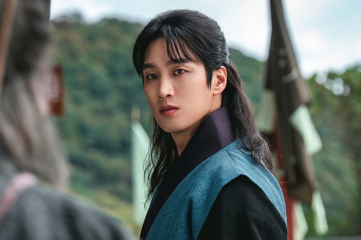 Ahn Bo Hyun Sets Off On A Crucial Mission In New Historical Drama “Sacred Jewel”