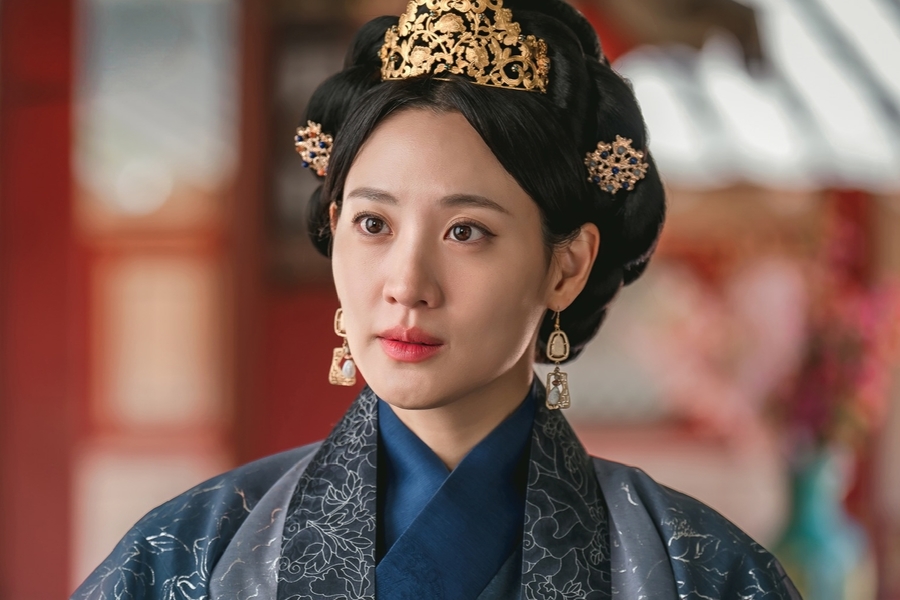 Claudia Kim Is A Princess Who Has Shut Herself Off From The World In New Drama “Sacred Jewel”