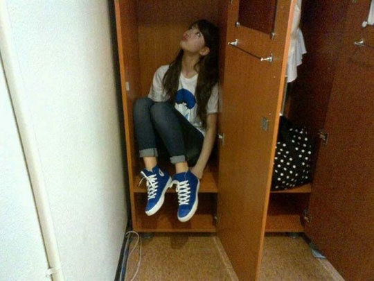 miss A Suzy Hiding in Her Closet?