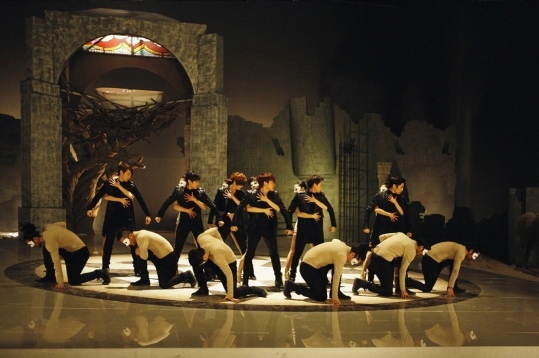 Shinhwa Releases Dance Version MV for “Venus”