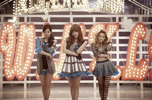 TaeTiSeo’s “Twinkle” MV Surpasses 10 Million Views in a Week