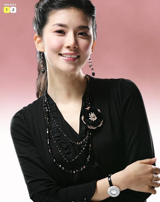 Athena Casts Lee Bo Young As Presidential Daughter