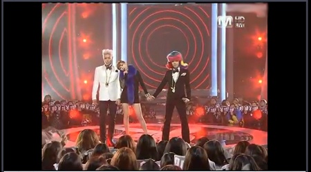 Mnet M! Countdown 12.23.10
