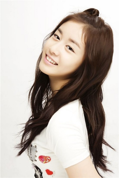 Jiyeon’s New Androgynous Look