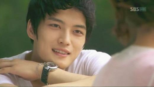 JYJ’s Kim Jaejoong Wears Fans’ Gift in “Protect the Boss”