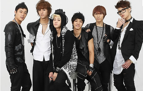 Fans Infuriated by 19+ Rating Given to BEAST’s "On Rainy Days"