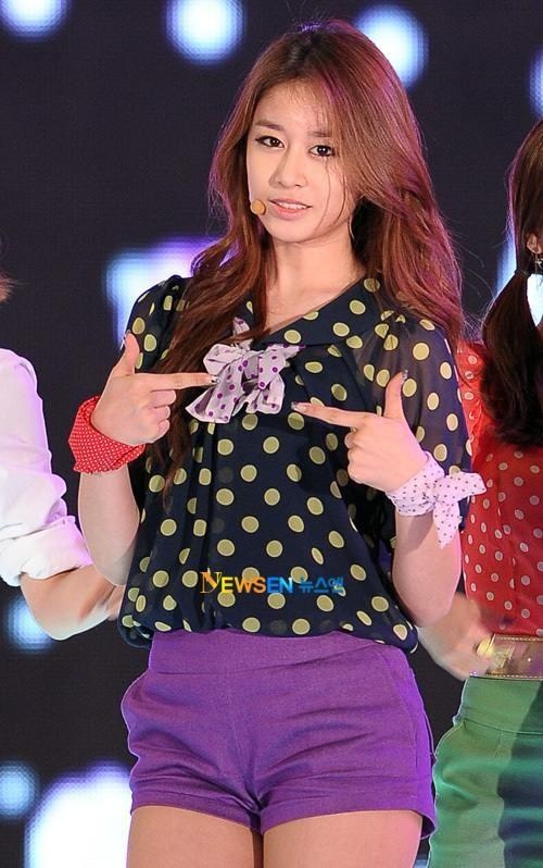 T-ara Jiyeon’s Cute Puffy Cheeks in Selca