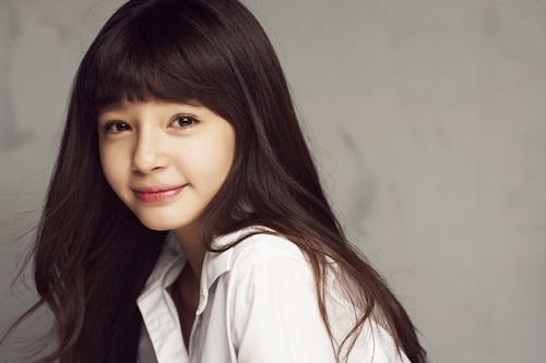 British-Korean Trainee Shannon William Leaves Core Contents Media to Debut Under Own Independent Label