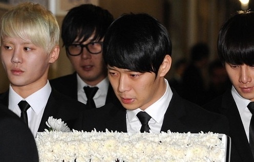 JYJ Park Yoo Chun’s Father’s Funeral