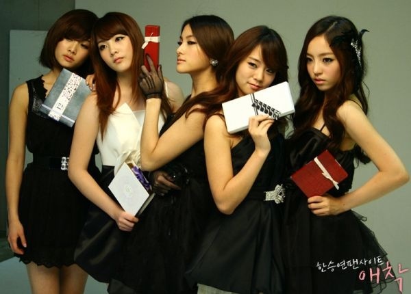 Movie-MV Of KARA’s "Lonely" Released