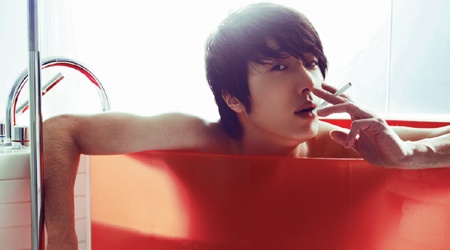Jung Il Woo’s Homme Fatale Photo Shoot with “Cosmopolitan”