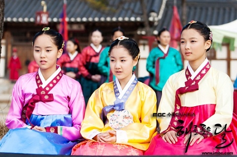 "The Moon that Embraces the Sun" Episode 6 Preview