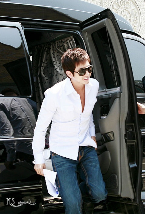 "The Princess’s Man’s" Park Shi Hoo is the Most Sought after Hallyu Star in Japan?