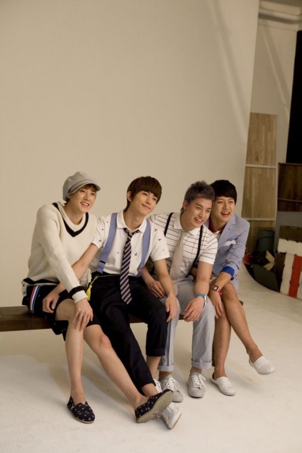 U-Kiss Poses for Elle