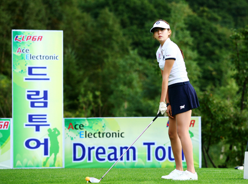Uee is Sad That "Birdie Buddy" is Coming to an End
