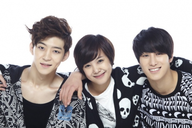 New Drama "The Strongest K-Pop Survival" Releases Teaser Poster