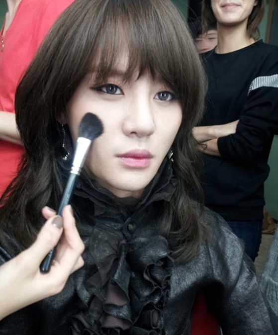 JYJ’s Junsu Goes Drag Queen