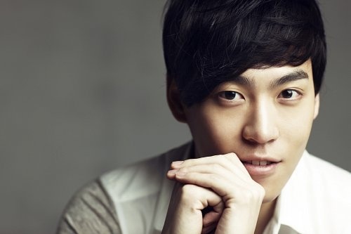John Park Battles Big Bang for Number One Spot