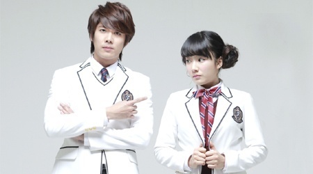 SS501 Kim Kyu Jong’s Musical “Goong” Royal Couple Stills Released