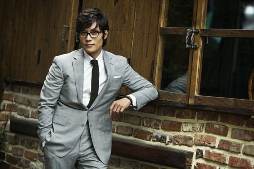 Lee Byung Hun Receives UNICEF Japan’s Letter of Appreciation for Earthquake Relief Efforts