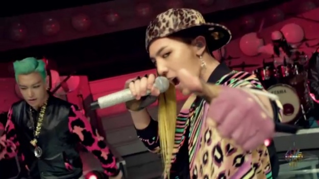 Big Bang Gives Band Performance of “Fantastic Baby” on “YG on Air”