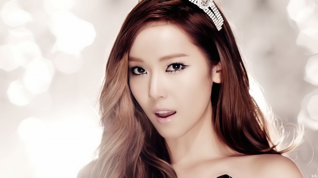 Girls Generation’s Jessica Clears Up Plastic Surgery Rumors