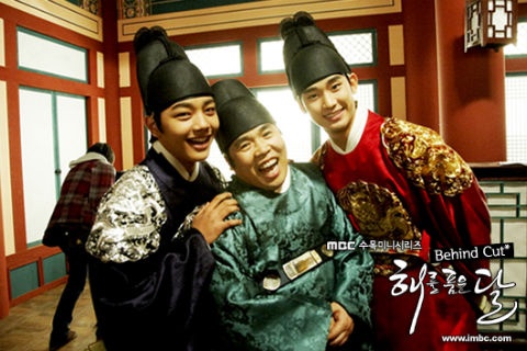 "The Moon that Embraces the Sun" Sees Ratings Dip
