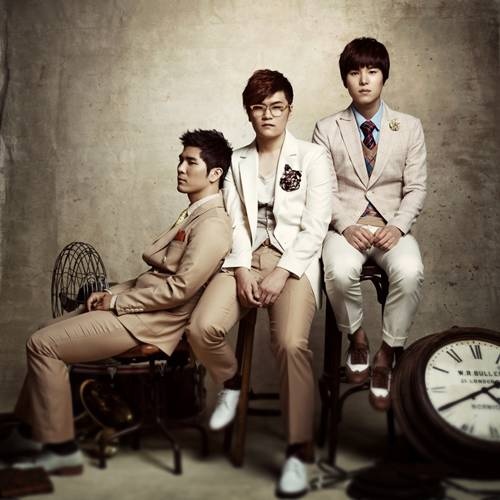 Artist Of The Month – 4Men