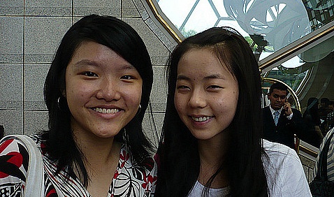 Fresh-faced Sohee Looks Cute Even Without Makeup