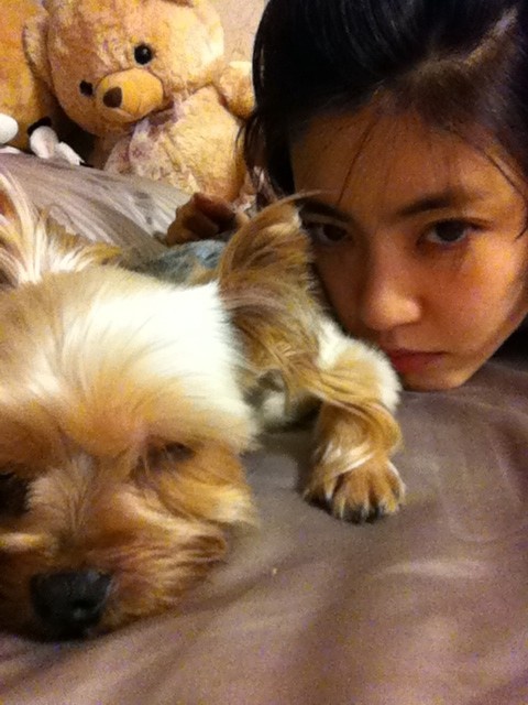 Lee Yoon Ji Reveals Cute Selca With Her Dog