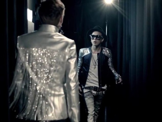 Big Bang G-Dragon Is Wearing Women’s Clothes on "When I Can’t Sing" MV