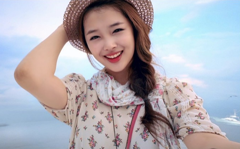 f(x) Sulli’s Smokey Eye Makeup: Yay or Nay?