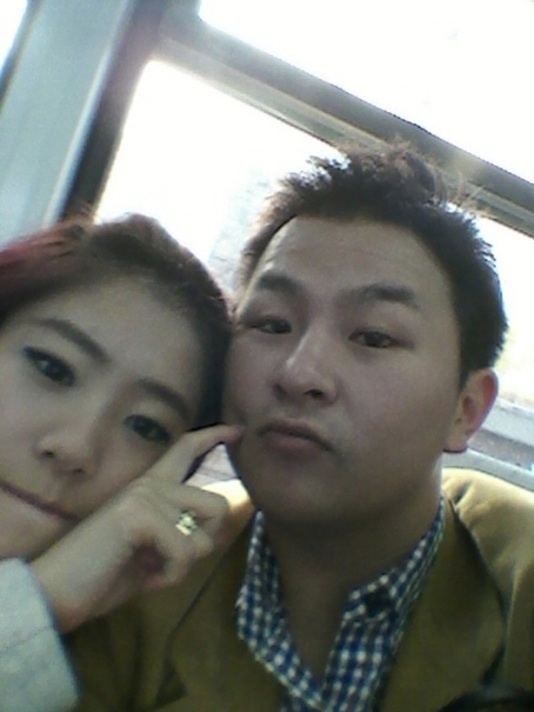 What is up with Huh Gak and His Girl?