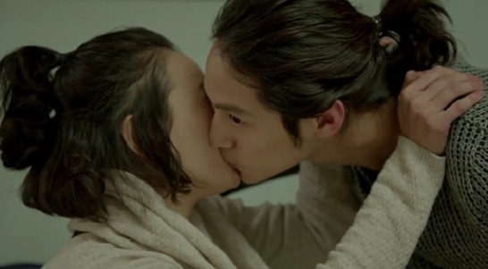 Kim Bum and Kim Min Kyung Kiss