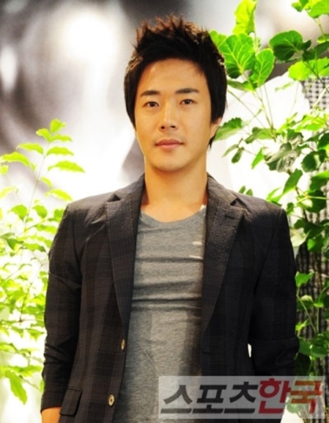 Kwon Sang Woo as the Model of Bazaar Homme in Singapore