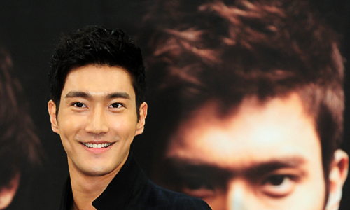 Super Junior’s Choi Si Won Is Excited for "Poseidon"