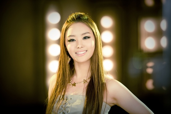 Secret Song Ji Eun Reveals Teaser for "I Am Cold"